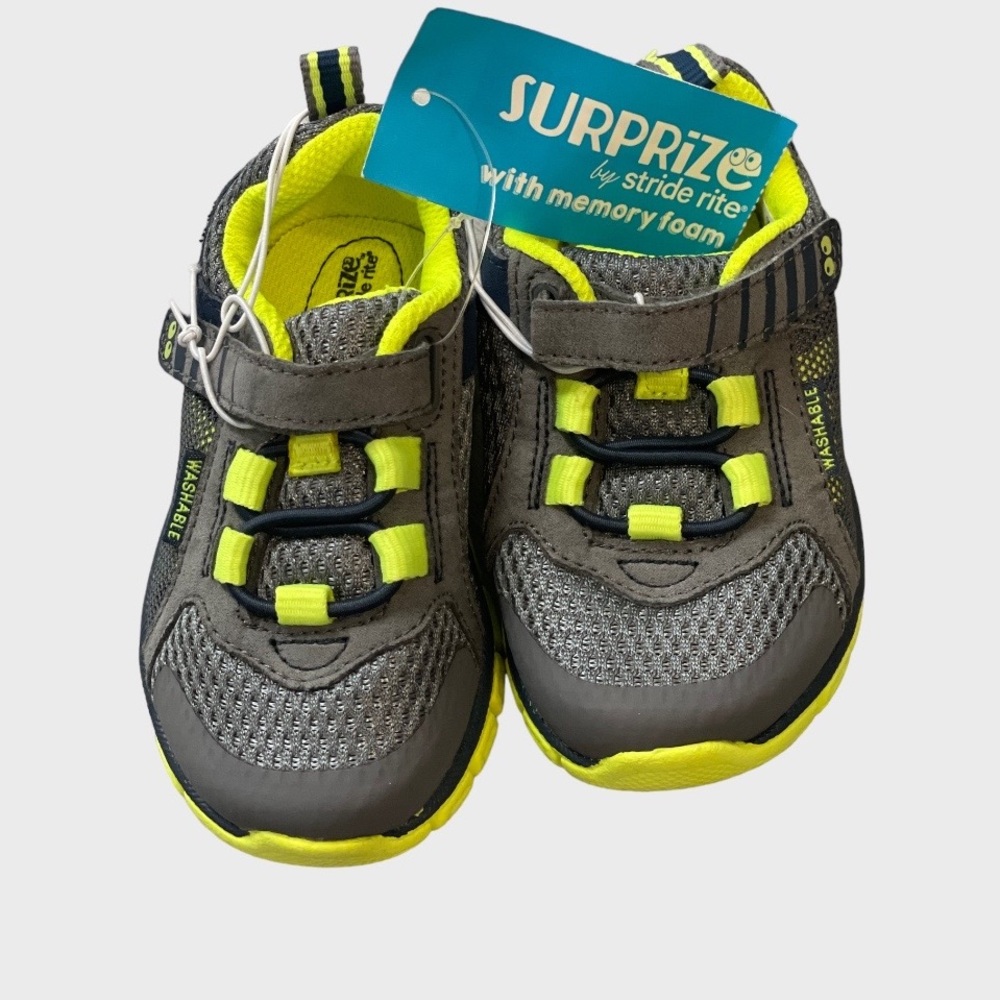 NEW Surprize by Stride Rite Little Kids Sneakers